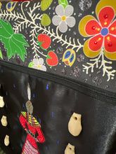 Load image into Gallery viewer, Large Bandolier Style Purse